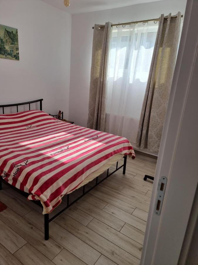 New Bucuresti Relax Flat - Apartament Relaxare - 4 People Apartamento Exterior foto